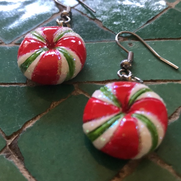 Fun little pierced Christmas candy earrings kitsch - Picture 2 of 3